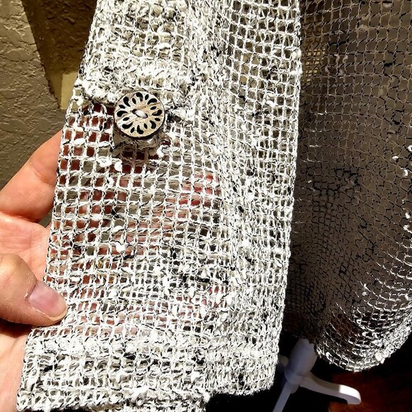 Nina Leonard Black Flecks & Cream Crochet Cardigan  Natural Wooden Buttons M - Picture 10 of 11